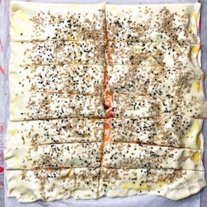 Blätterteig-Schinken-Käse-Stangen