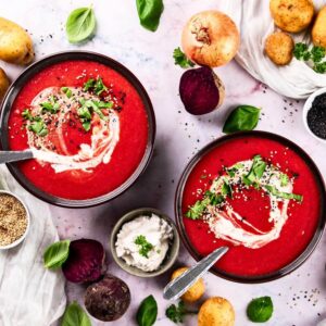 Cremige rote Bete Suppe - perfekt für den Herbst